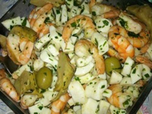 Рецепты салатов с креветками и кальмарами